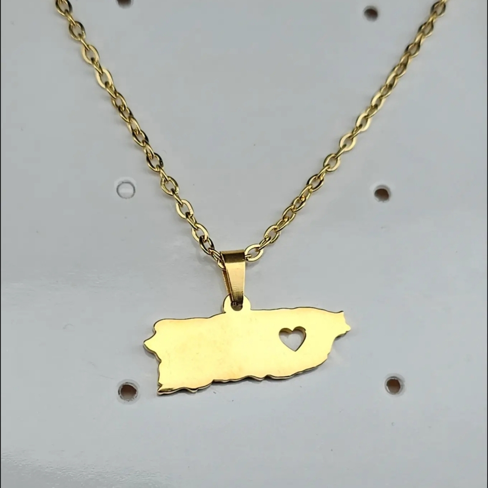 Puerto Rico map necklace with heart